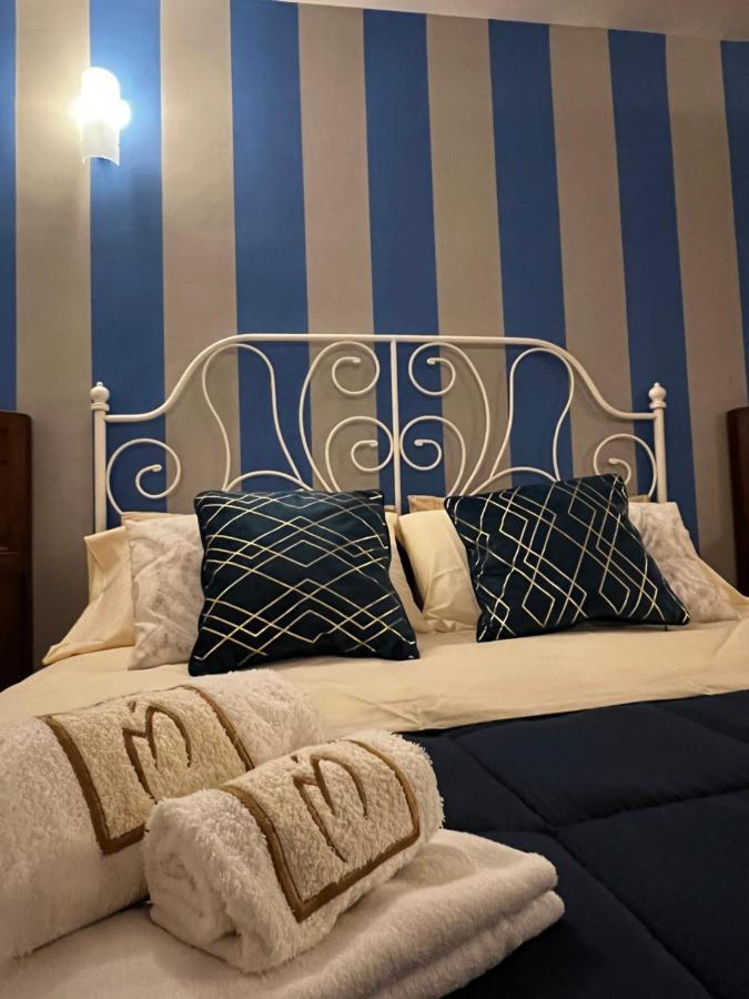 Vesuvius Bed And Breakfast Napoli Oda fotoğraf